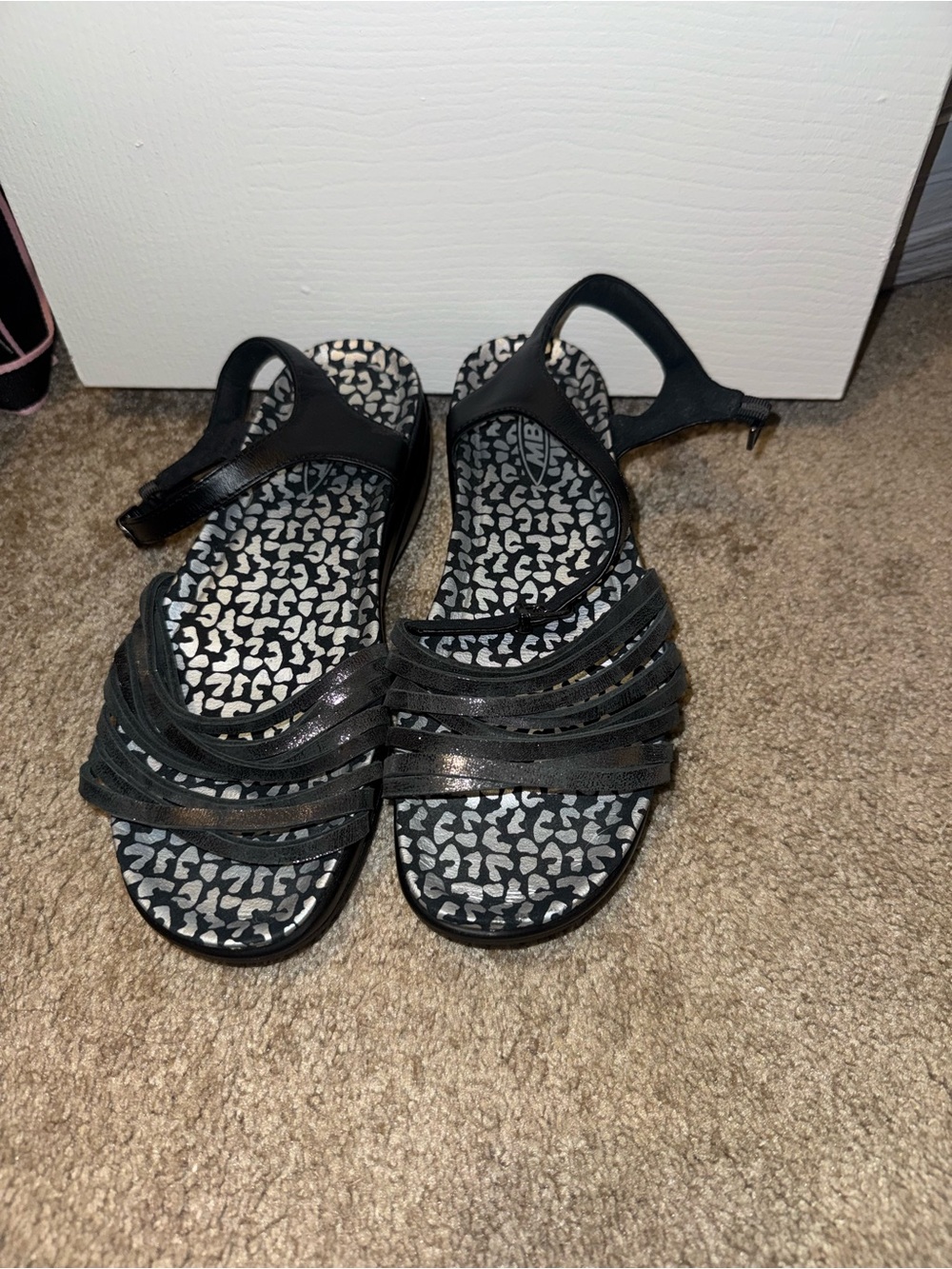 MBT Black Metallic Strappy Comfort Sandals Women’s Size 9